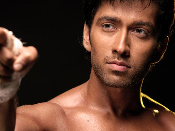 nakuul mehta 9