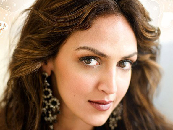 esha deol 19