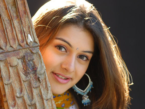 hansika motwani 15