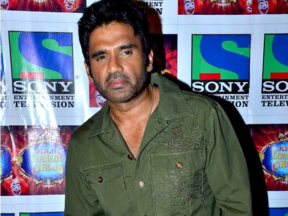 bobby and suniel shetty promote thank you on the sets of comedy circus 3