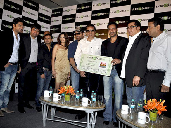 dharmendra sunny deol and ajay devgn launch ticketplease com 4