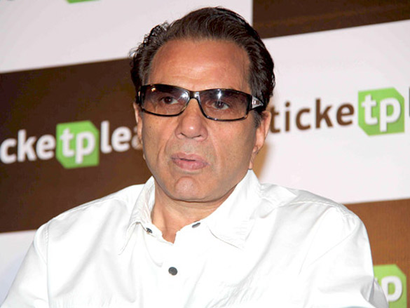 dharmendra sunny deol and ajay devgn launch ticketplease com 21