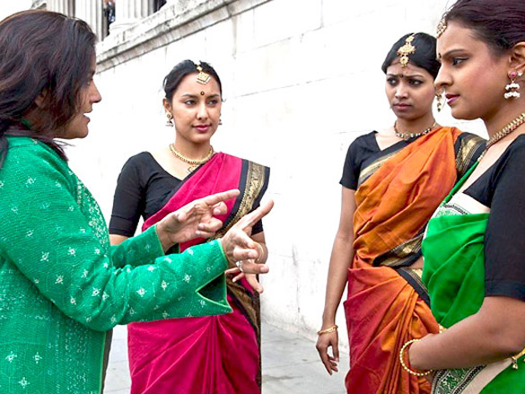 on the sets of life goes on 28