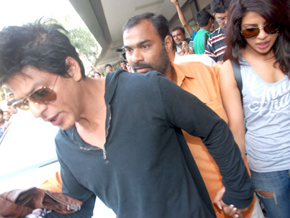 shahrukh khan and priyanka chopra return to mumbai after the shoot of don 2 in berlin 4
