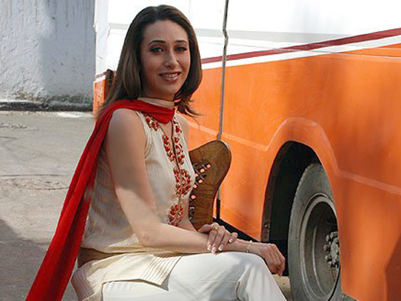 karisma kapoor 7
