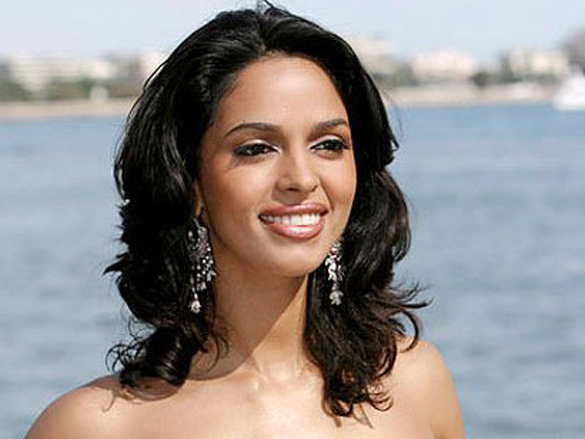 mallika sherawat 32
