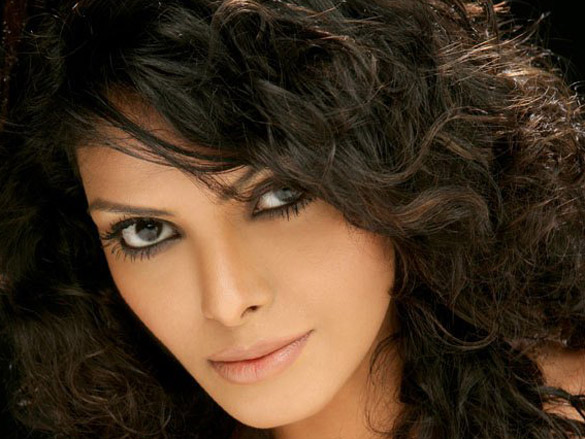 sherlyn chopra 220
