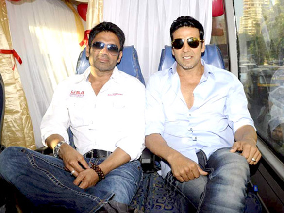 akshay and suniel promote thank you 2