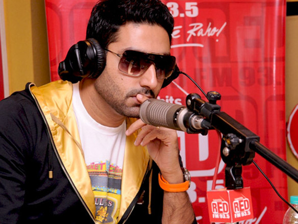 abhishek sings live on red fm 93 5 3