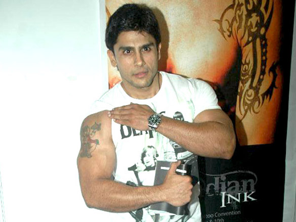 abhishek prateik and rohan promote dum maaro dum 14