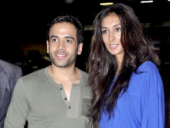 tusshar and preeti desai promote shor in the city at inorbit mall 8