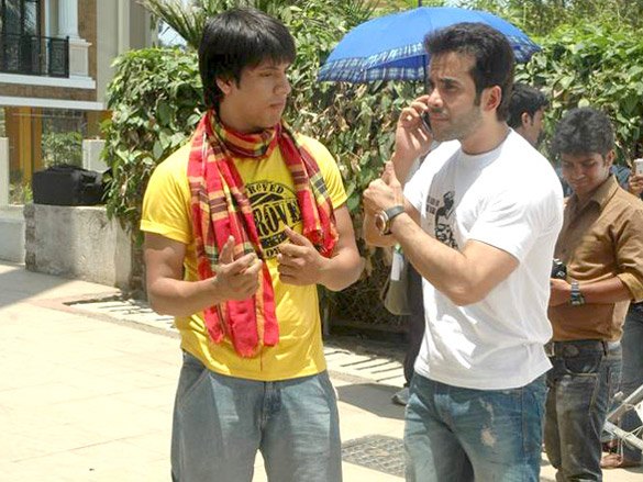 tusshar at a promotional event of shor in the city 6