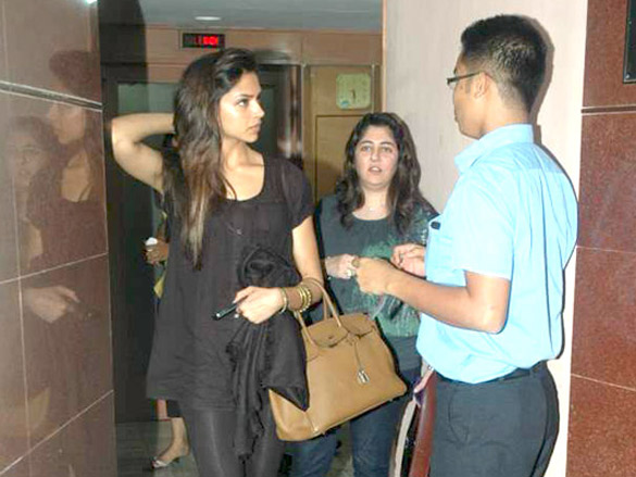deepika at the special screening of khelein hum jee jaan sey 5