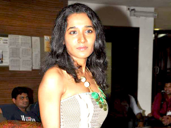tabu at the special screening of kashmakash 10