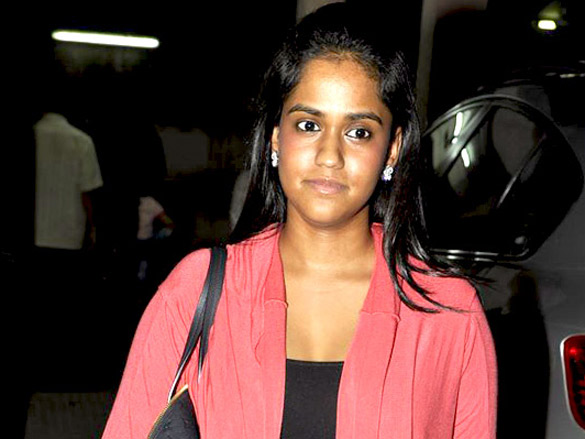 kangna at arpita khans ready special screening 8