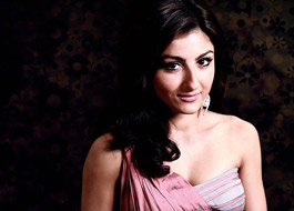 Soha Ali Khan and Sharmila Tagore deliver lecture at Harvard