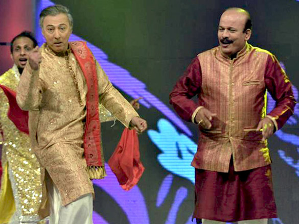zee cinemas double dhamaal nite 12