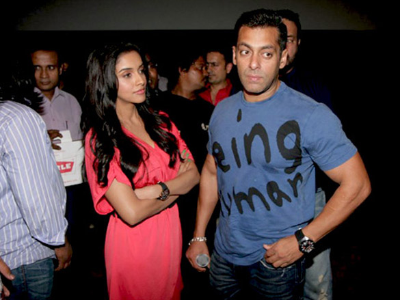 salman and asin at the special screening of ready for kids 4