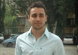 Imran Khan clarifies his PIL against drinking age limit