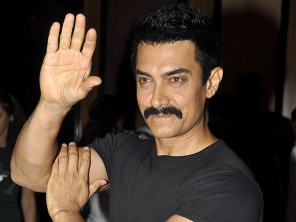 aamir khan unveils his item number song in delhi belly 6