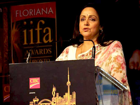 press meet of tell me o kkhuda 7