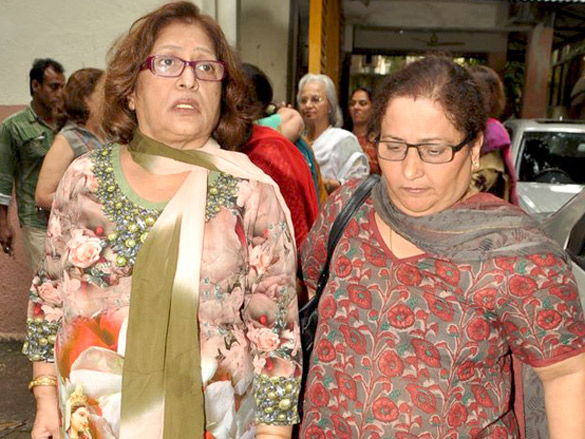 waheeda helen and asha parekh at chillar party screening 8