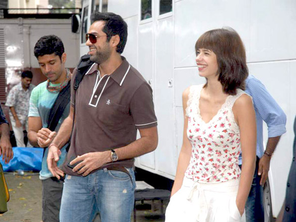 zindagi na milegi dobara team leave on a road trip to delhi 14