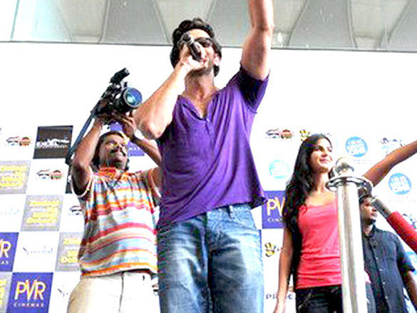 press conference of zindagi na milegi dobara in ahmedabad 14