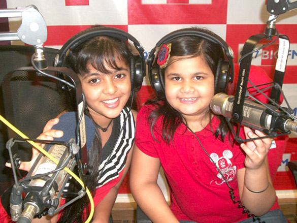 saloni daini and ishita panchal observed world population day at big 92 7 fm 2