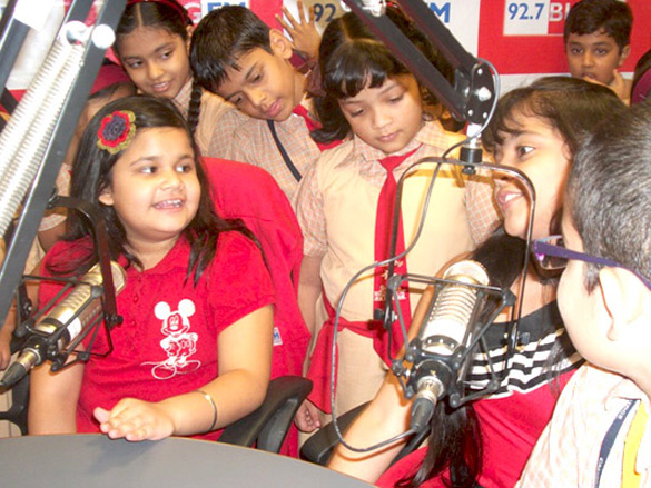 saloni daini and ishita panchal observed world population day at big 92 7 fm 5