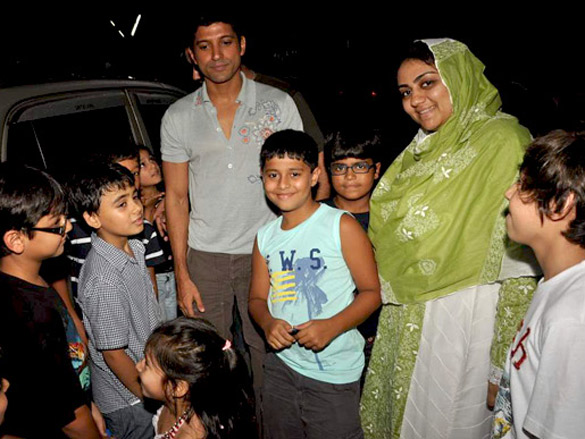 farhan and hrithik snapped at mehboob studio 4