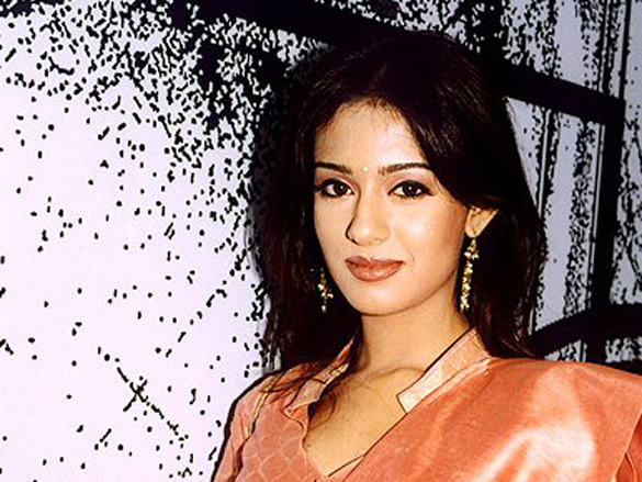 premiere of deewaar at fun republic 8