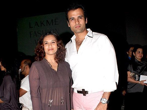 celebs at the collection by dev and zubir at lifw 2008 4