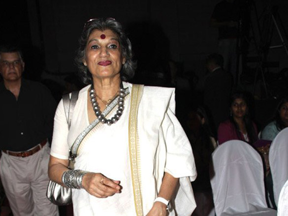 convocation ceremony of whistling woods internationals first batch of students 9