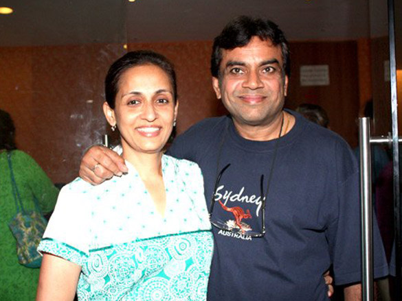 paresh rawal along with director priyadarshan at a special screening of oye lucky lucky oye for his theater friends 3