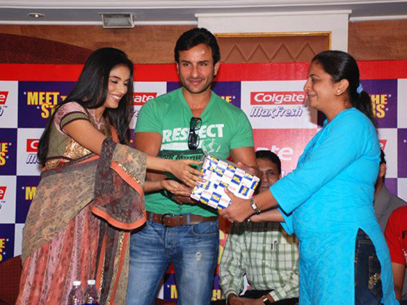 saif and asin at the colgate maxfreshs meet the stars events 3
