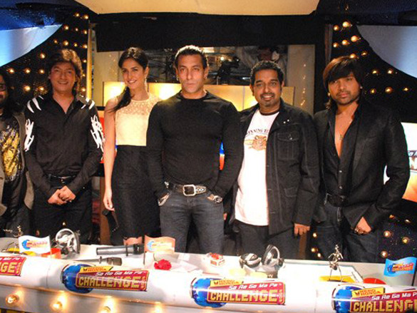 salman khan and katrina kaif promote yuvvraaj on zee tvs sa re ga ma show 6