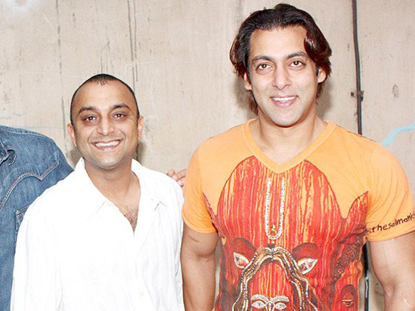 salman khan and sunny deol celebrate the success of heroes 3