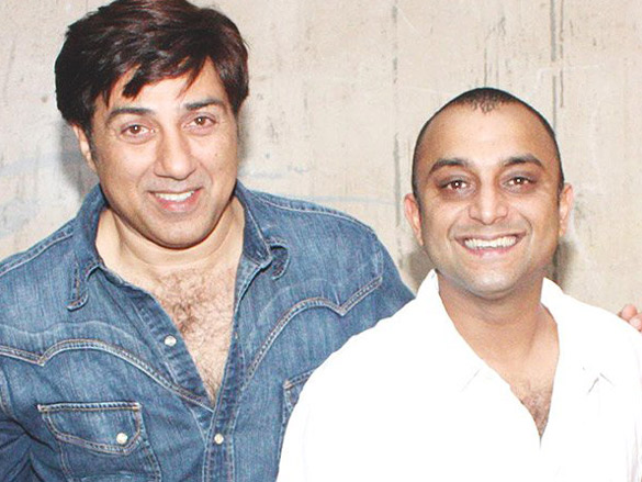 salman khan and sunny deol celebrate the success of heroes 4