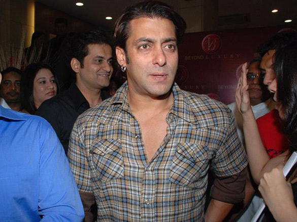salman khan at the launch of beyond luxury store 2