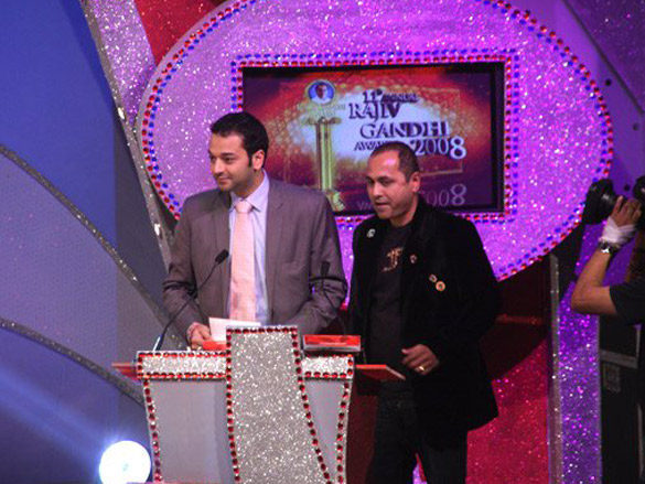 salmansaif and kareena at the 11th annual rajiv gandhi awards 2008 2