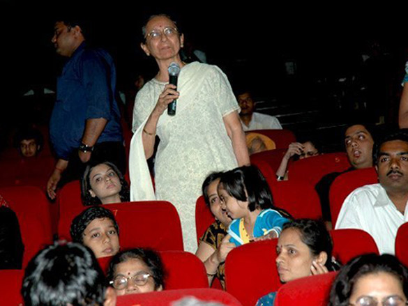 aamir khan at the screening of taare zameen par for kids 8