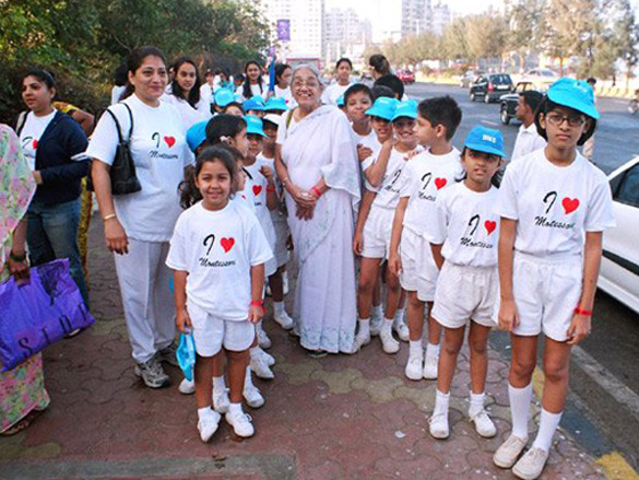 aamir khan visits montessori schools 6