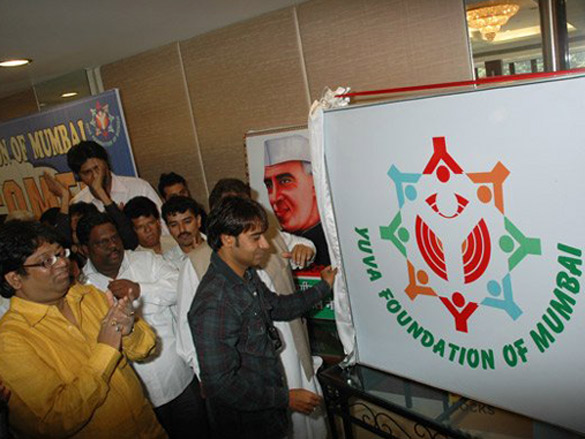 ajay devgn inaugurates yuva foundation of mumbai 2