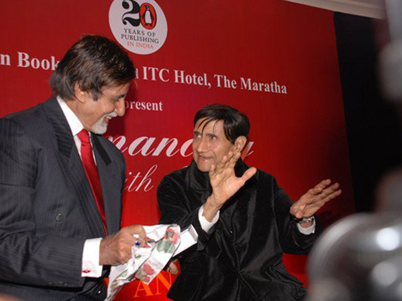 amitabh bachchan releases dev anand autobiography romancing with life 2