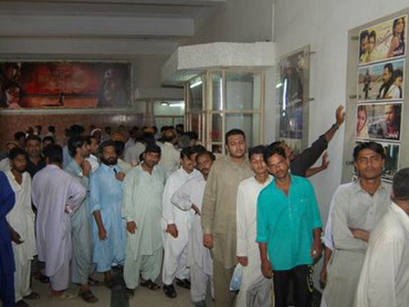 exclusive pictures of the crowd outside cinemas in pakistan for awarapan 5