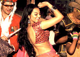 Sonakshi is the chosen one for item number in Joker
