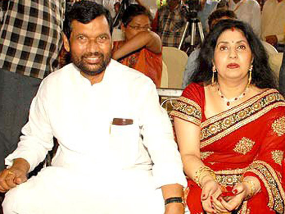 on the sets of one only 8