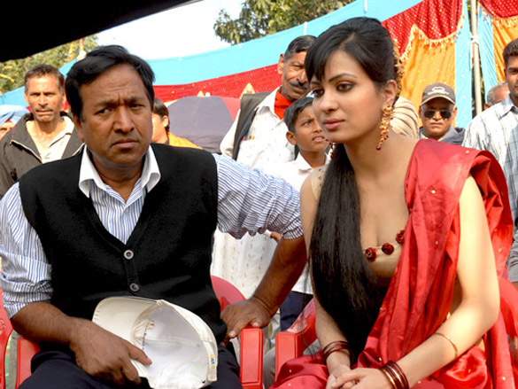 on the sets of khushiyaan 3