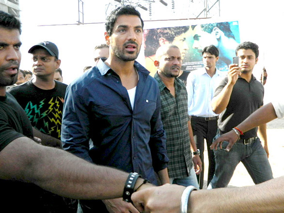 john and genelia promote force at mahagun mall vaishali up 7